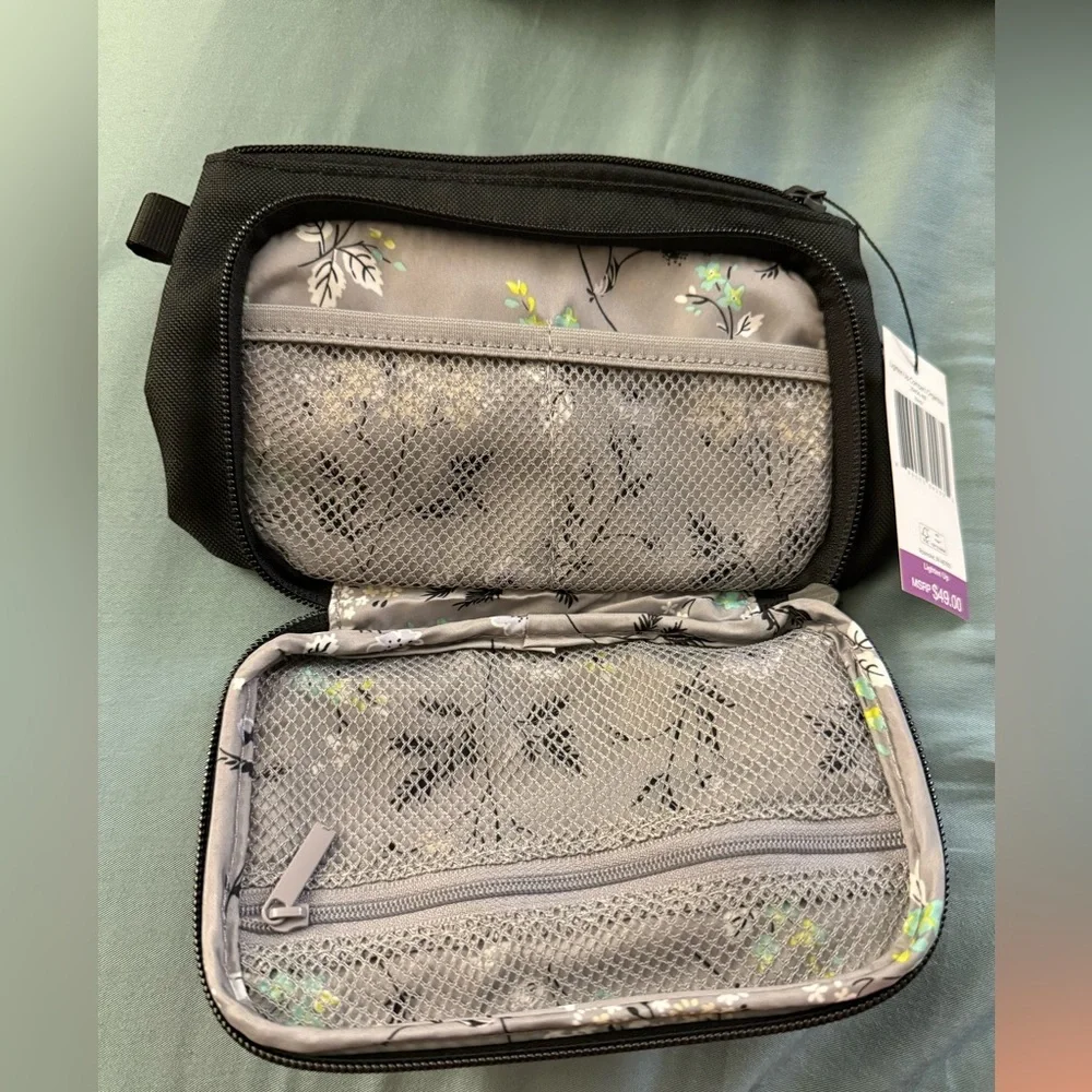 Vera Bradley Lighten Up Compact Organizer in Black
